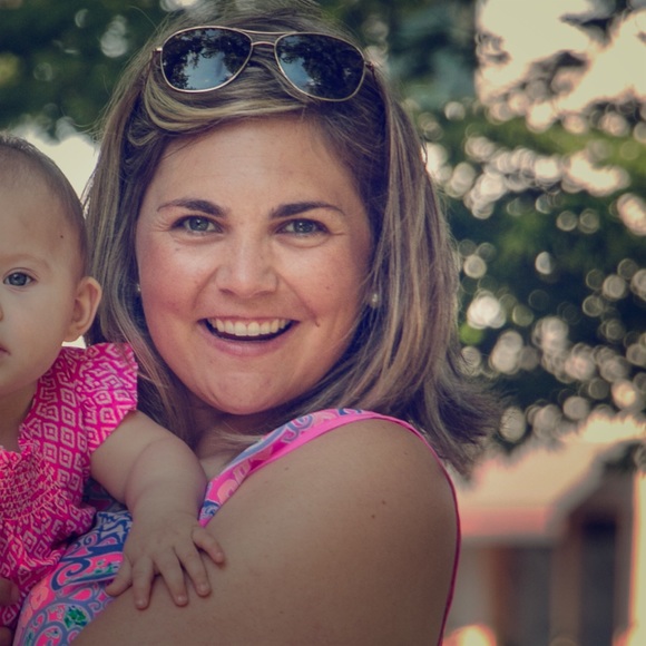 Meet your Posher, Meredith - Picture 1 of 4