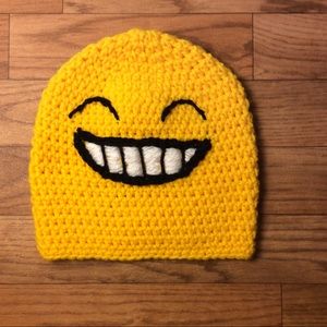 Grinny face hat