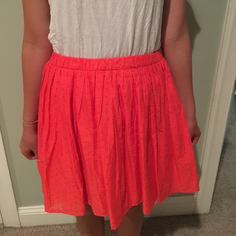 Pink/red flowy skirt