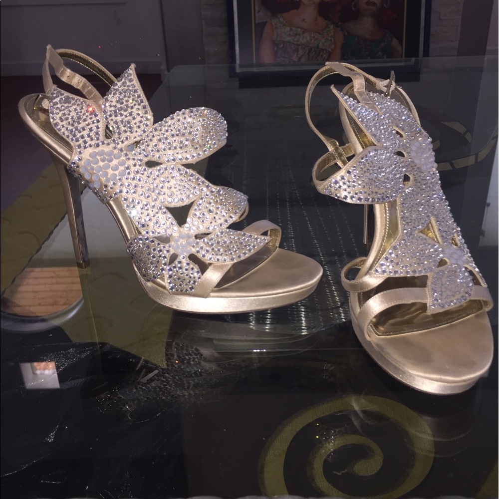 Satin cut flower with crystals shoes