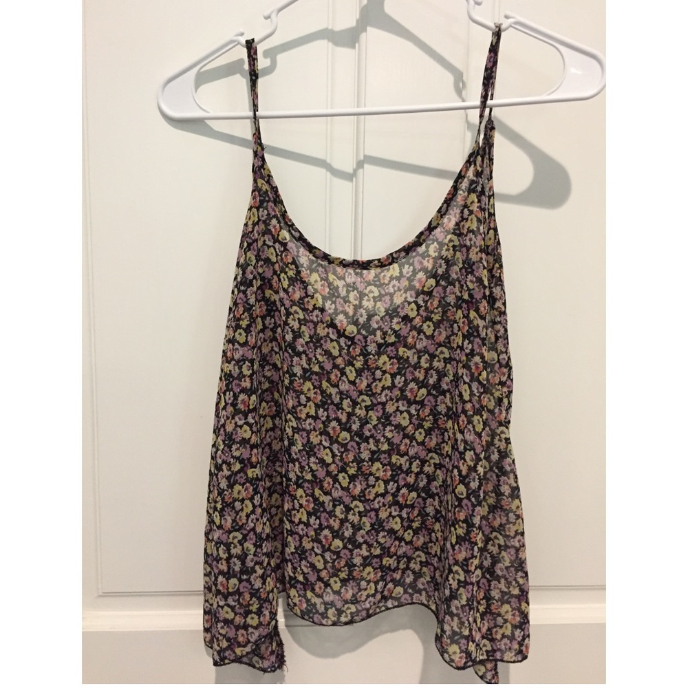 Brandy Melville flowery blouse