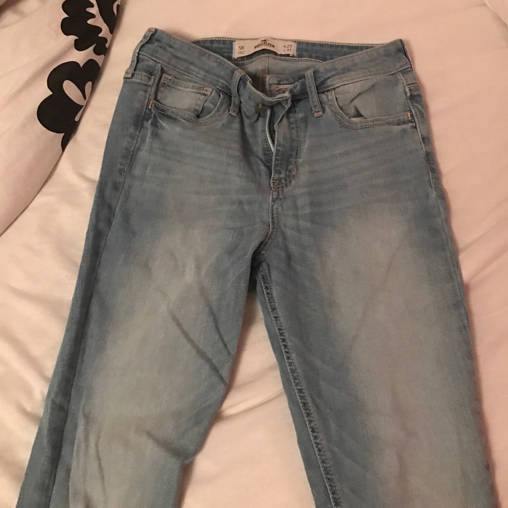 Hollister Light Wash High Waisted Skinny Jean