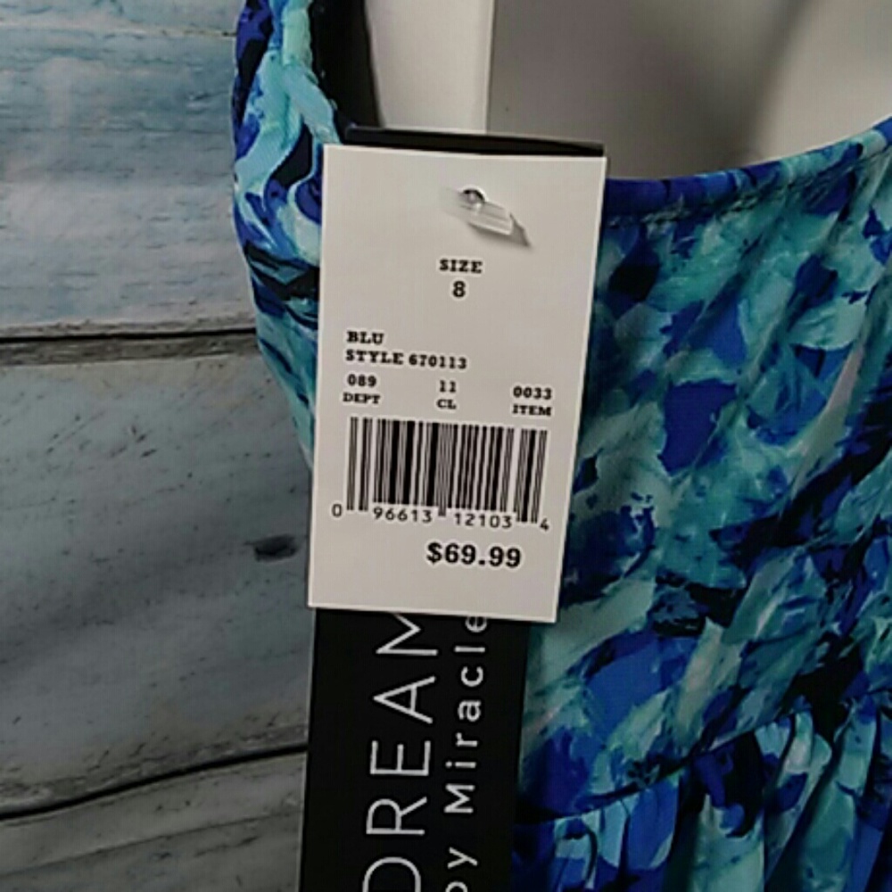 One piece swimsuit size: 8 Retails for $69 - Picture 4 of 8