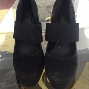 Black fuzzy heel