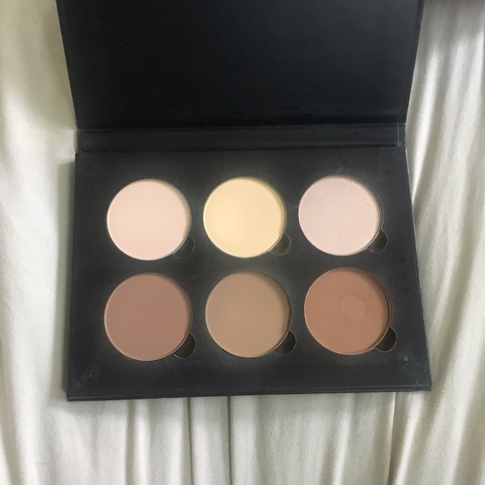 Anastasia Beverly Hills Contour Kit Light
