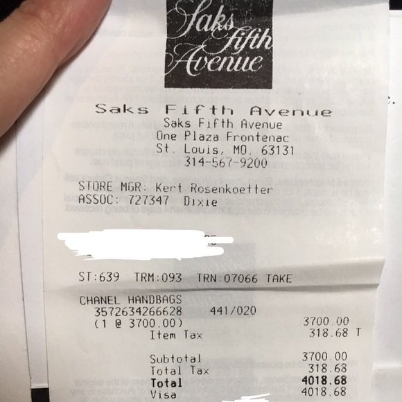 Chanel Flap bag. Used 3-4 times - Picture 8 of 8