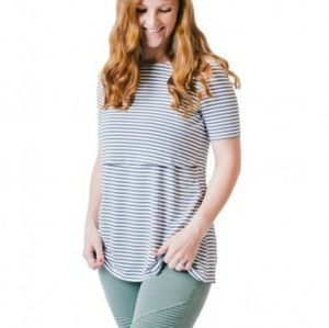 NEVER WORN: Undercover Mama nursing top