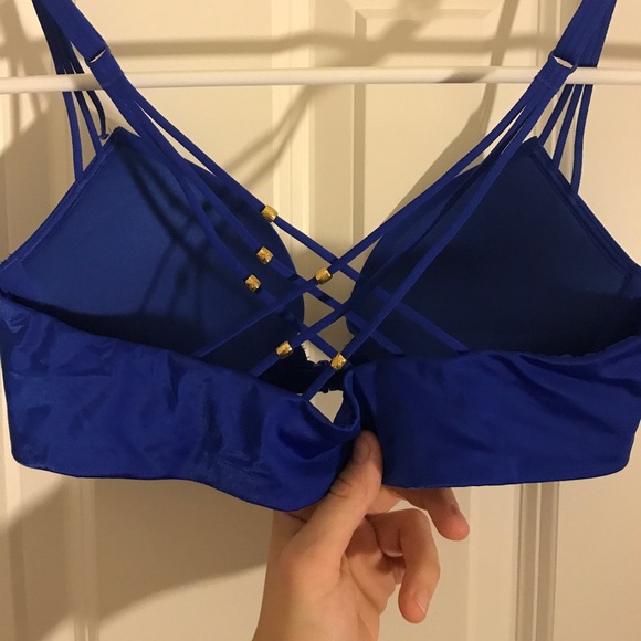 Victoria Secret push up bra - Picture 2 of 4