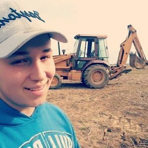 Meet your Posher, Logan