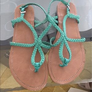 Sandals with blue rope