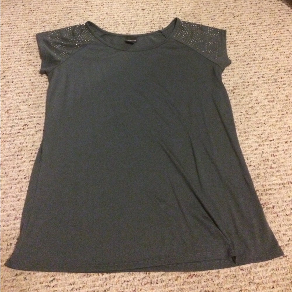 Grey shirt