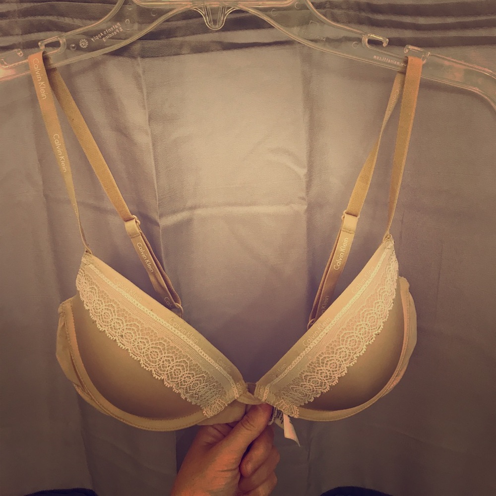 Bra CALVIN KLEIN. Size 36B