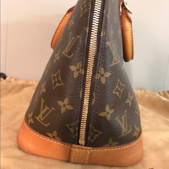 ❌SOLD❌Louis Vuitton Alma PM Handbag - Picture 4 of 7