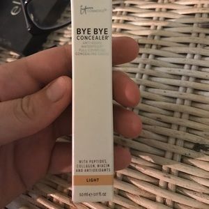 It Cosmetics Bye Bye concealer