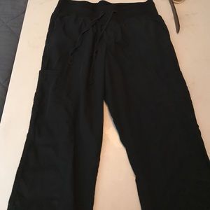 Peaches cargo scrub pants