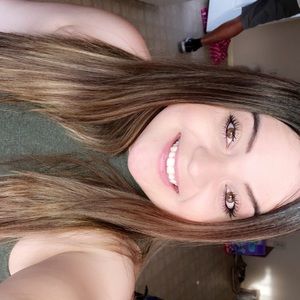 Meet your Posher, Alexzandria