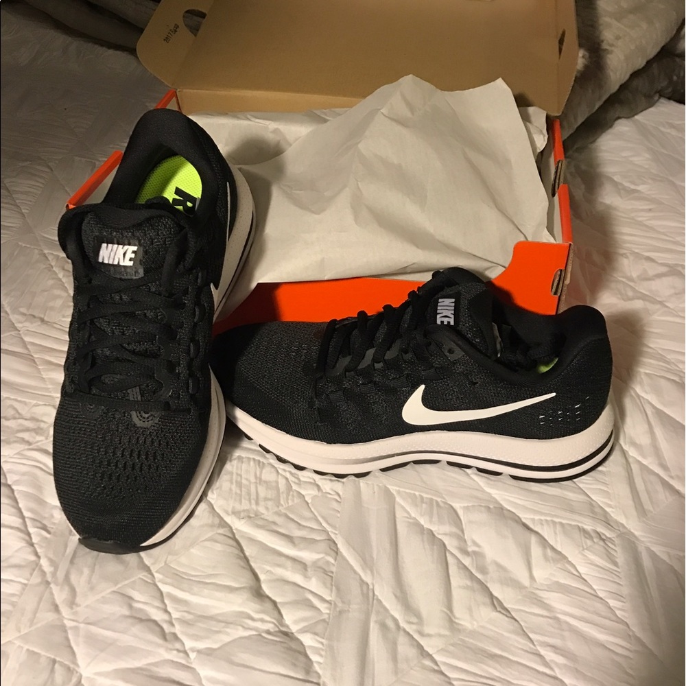 Nike Air Vomero 12 running shoes