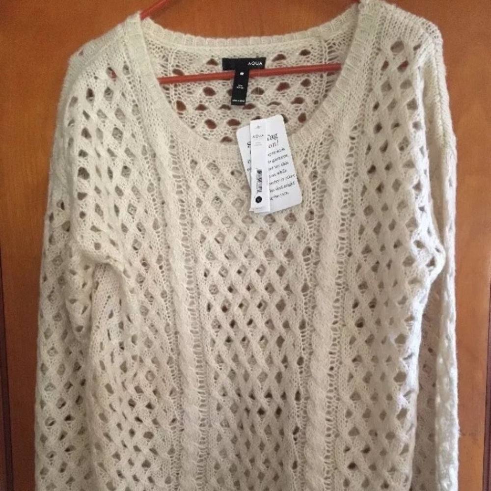 Aqua Knit Sweater NWT.