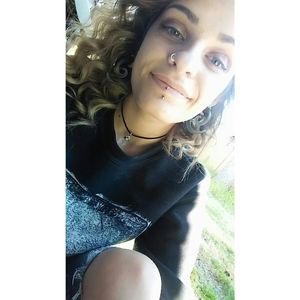 Meet your Posher, Yaasmina