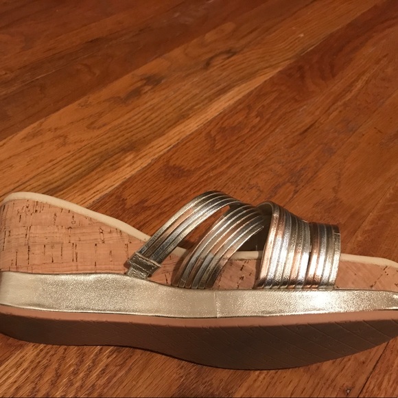 Donald J. Pliner Lettie wedges - Picture 3 of 6