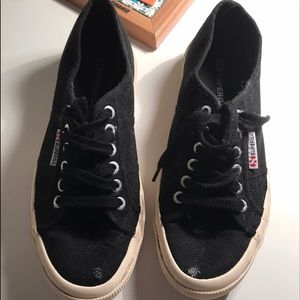 Black Supergas