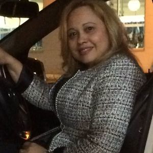 Meet your Posher, Lucy