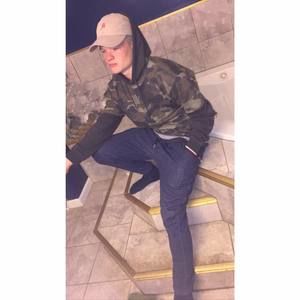 Meet your Posher, Zach