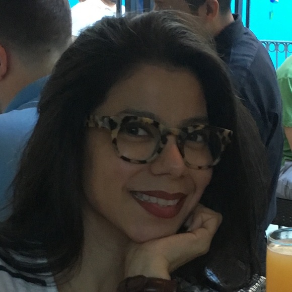 Meet your Posher, Mari - Picture 2 of 2