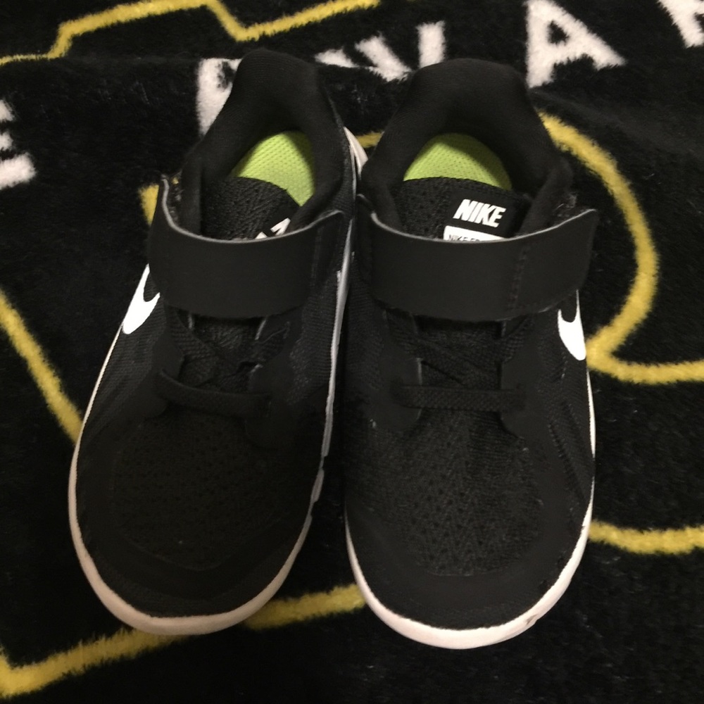 Toddler Nike shoes