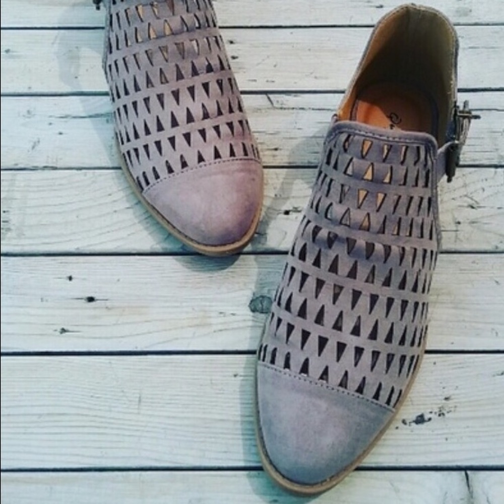 Amazing ankle boots