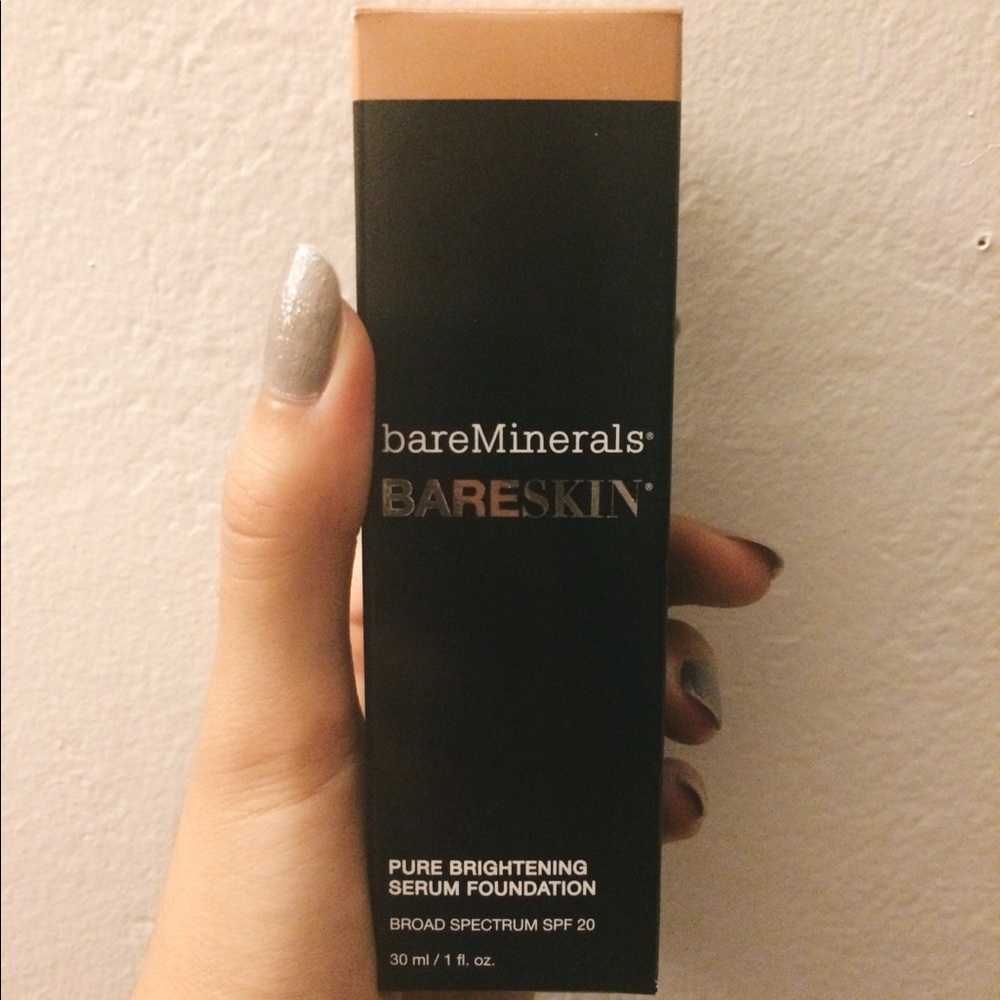 bareSkin Pure Brightening Serum Foundation SPF 20