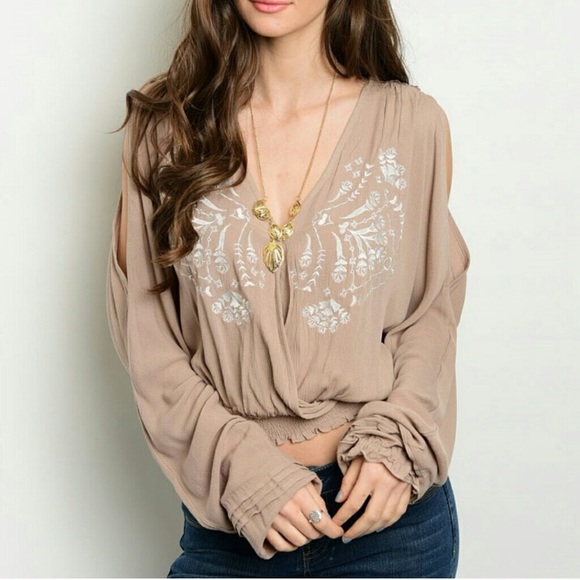 danglinas boutique Tops - Cold shoulder embroidered top