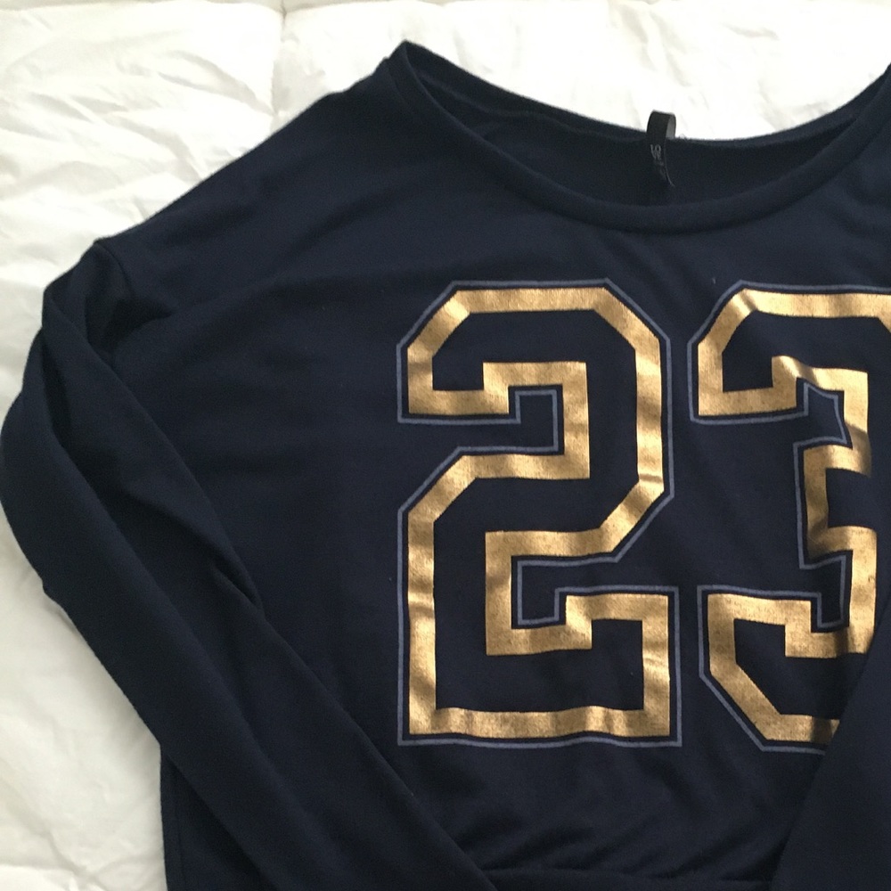 Long sleeve cropped sweater