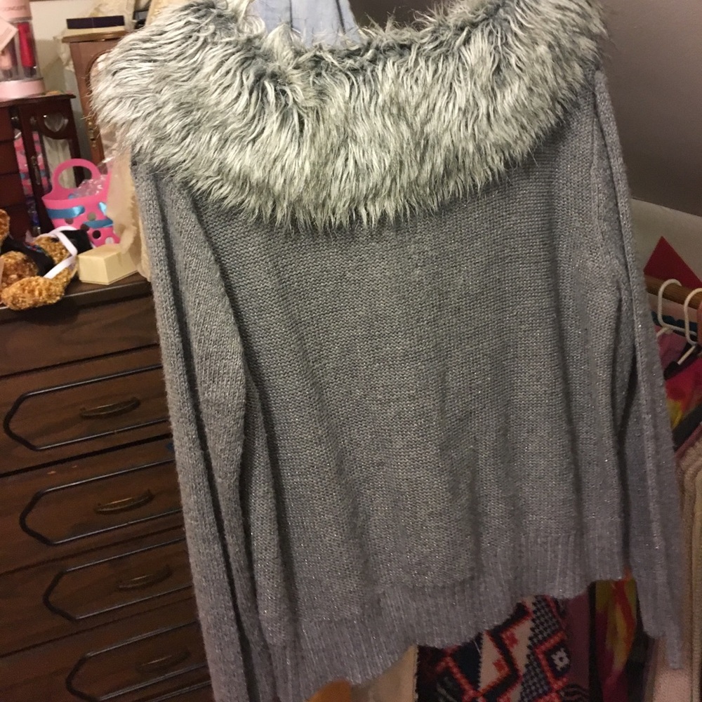 Sweater - Picture 2 of 2