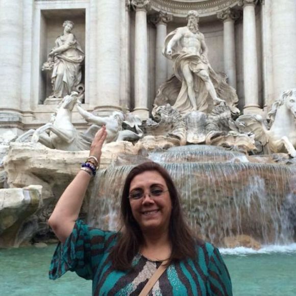 Meet your Posher, Lydia - Picture 1 of 1