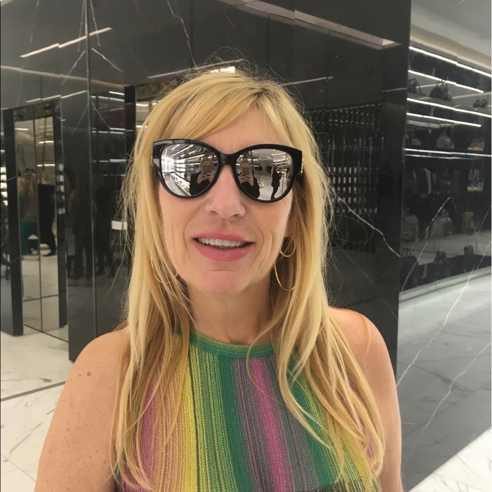 Meet your Posher, Linda