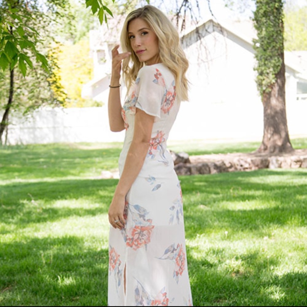 NWT Current Air Romantic Floral Maxi Dress