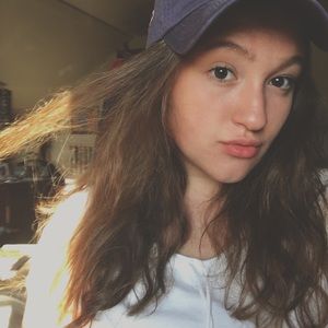 Meet your Posher, Liz