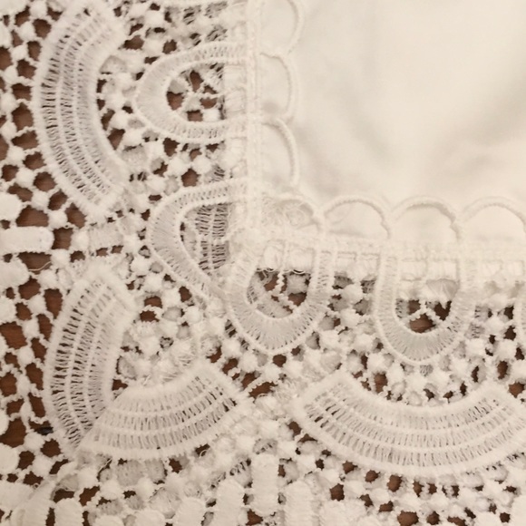 LACE BORDER OPEN SIDE TANK - Picture 8 of 8