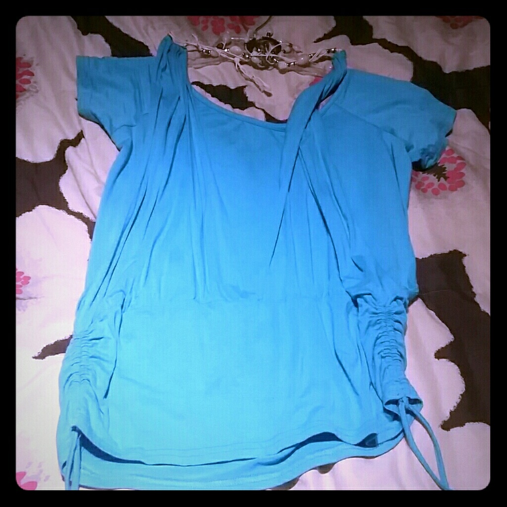 New listing must go, make an offer😍 Top