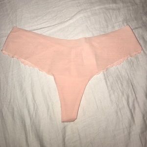 PINK Seamless Thong w/ Lace