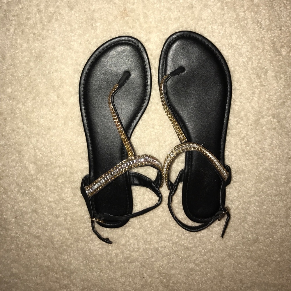 Blank sandals with gems