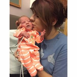 Meet your Posher, Shakeena