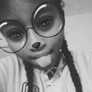 Meet your Posher, Ariana