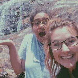 Meet your Posher, Desaree