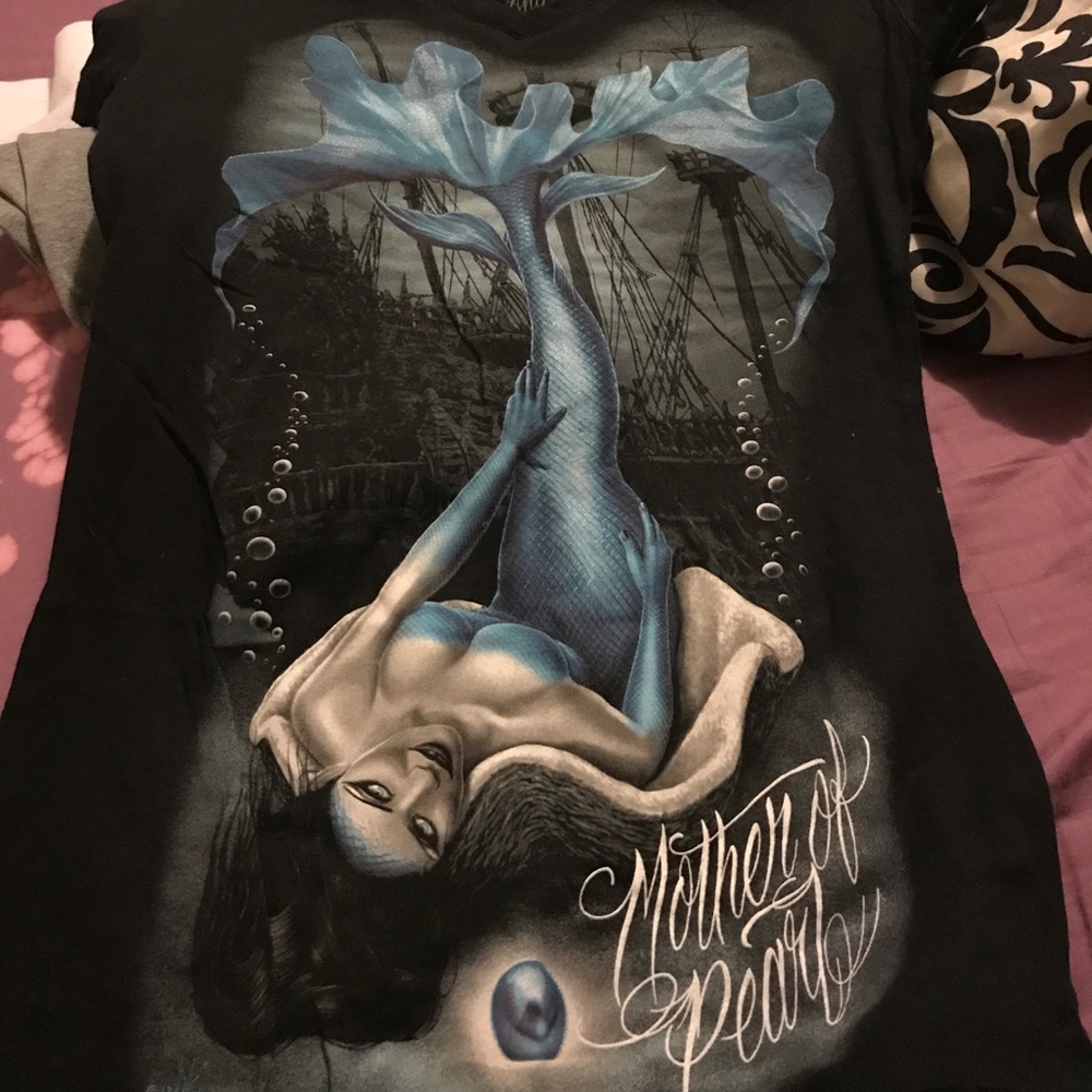 Woman's mermaid t shirts 👚