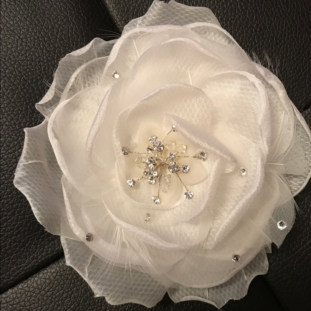 Beautiful fabric flower new.