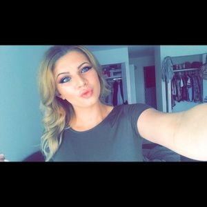 Meet your Posher, Ashley