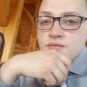 Meet your Posher, Leon