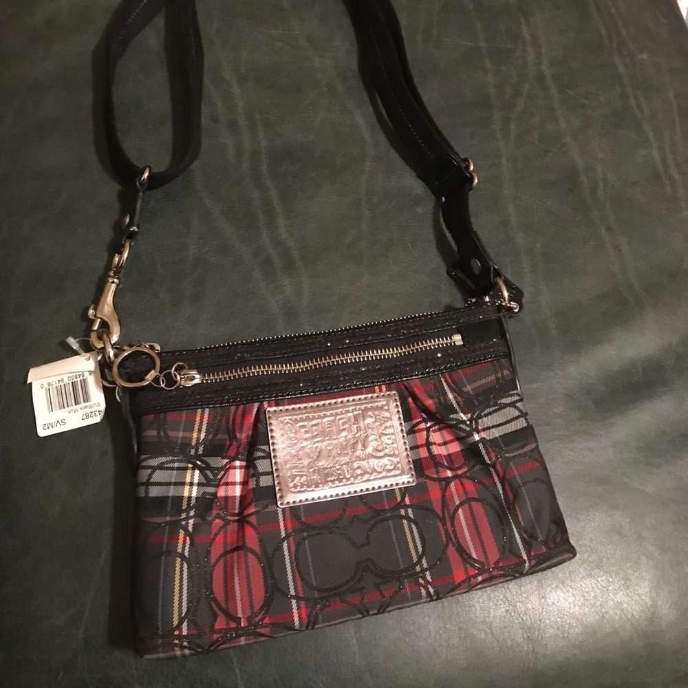 Coach poppy purse with adjustable strap